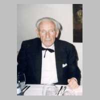 111-1251 Heinrich Steimmig, geb. 17.10.1914, gest. Mai 2006, feierte in ruestiger Verfassung seinen 90. Geburtstag in Ludwigsburg.JPG